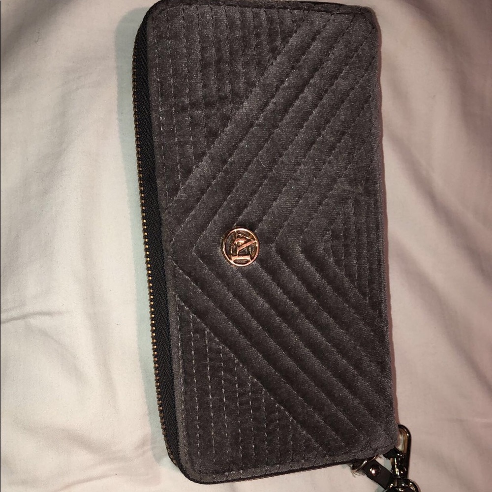 Hand bag